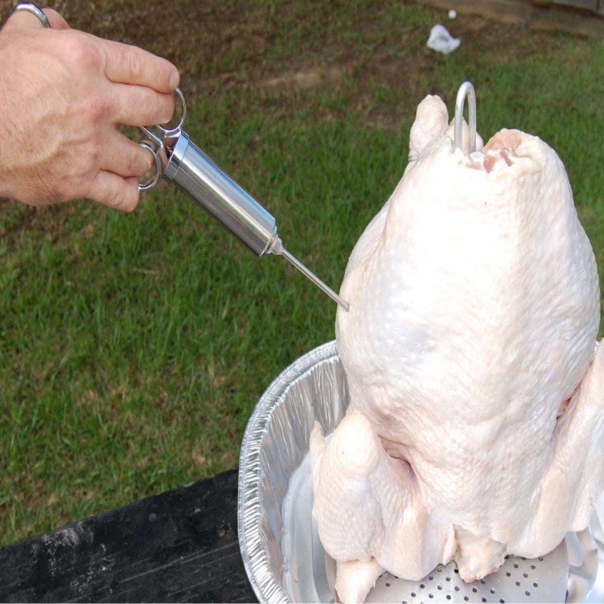 Bayou Classic 2 Ounce Stainless Steel Seasoning Injector - Meat