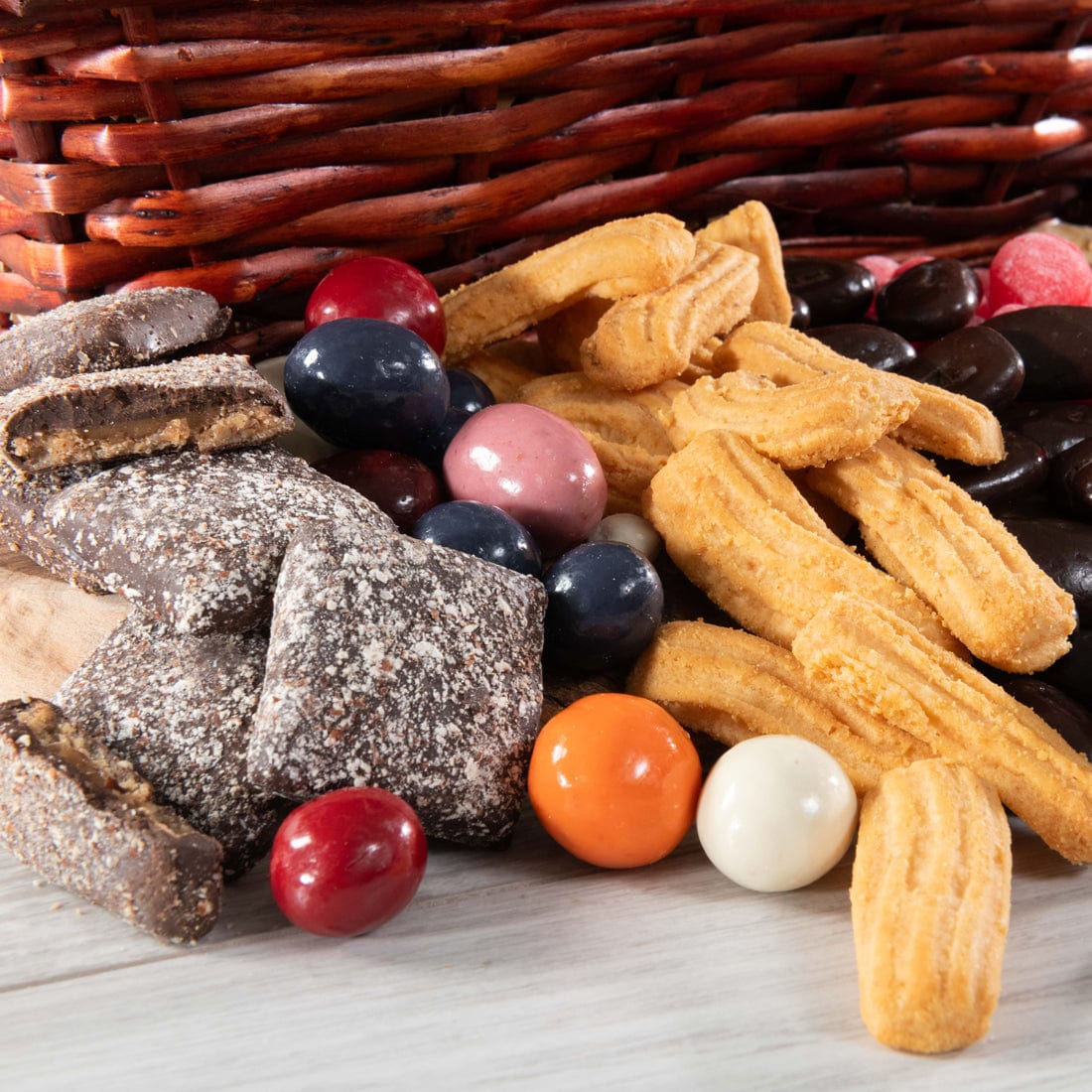 Southern Season Carolina Bounty Basket