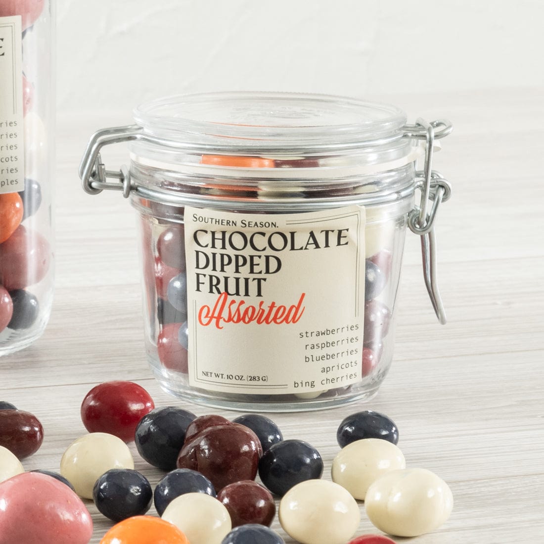 Southern Season 10 oz Chocolate-Dipped Fruit