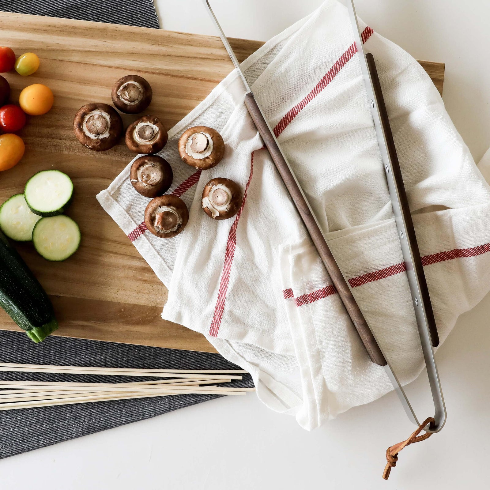 Lamson Lamson Premier 20" BBQ Tongs - Walnut