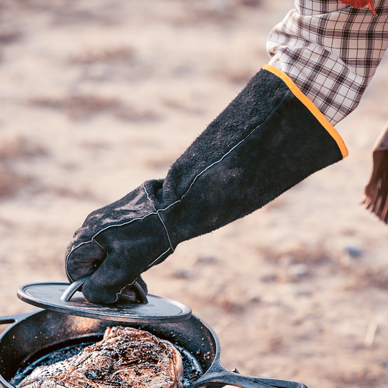 Lodge Camp Dutch Oven Gloves - Cast Iron Cookware