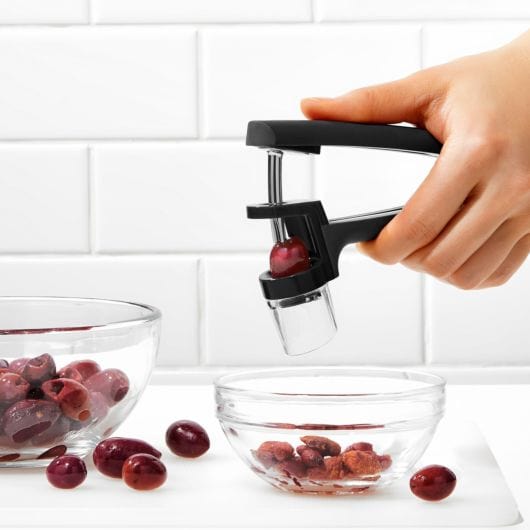 OXO OXO Cherry & Olive Pitter - Black