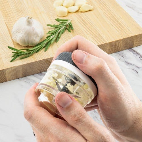 Twist N' Chop Mini Mincer - Fruit & Vegetable Tool