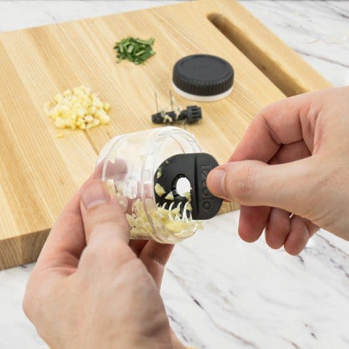 Twist N' Chop Mini Mincer - Fruit & Vegetable Tool