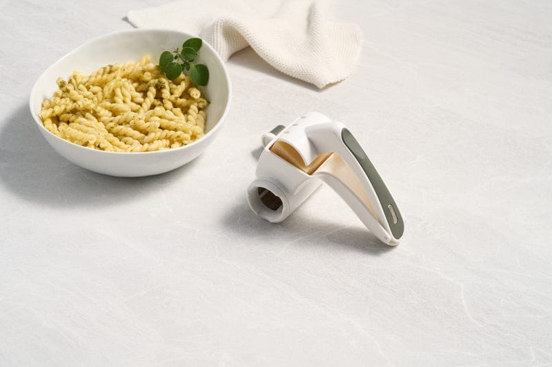 Zyliss Professional Cheese Grater - Graters & Zesters